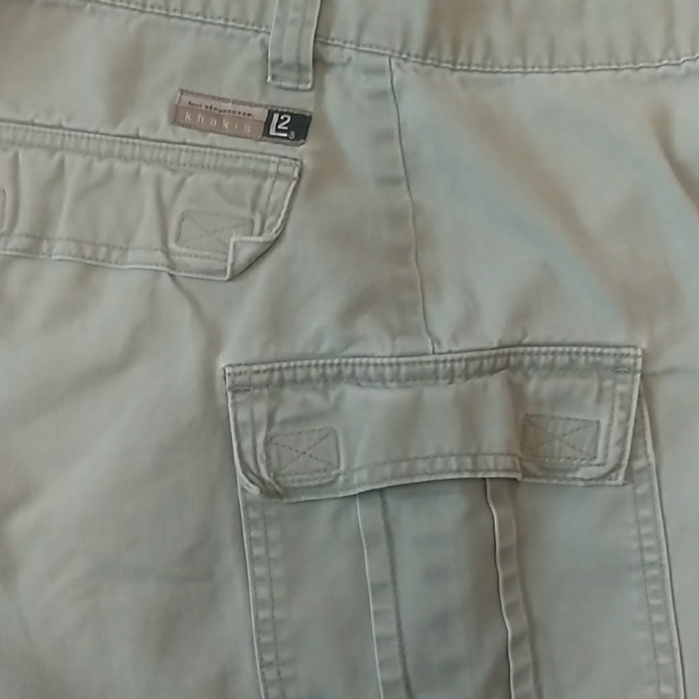 Shorts - Picture 2 of 4